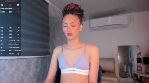        online show from October 2025 01:47:02 PM