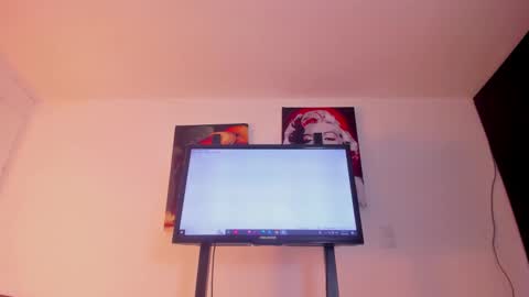 Snapshot of vahiolet_smith chatting on March 2025 04:06:02 PM Vahiolet smith online show from March 2025 04:06:02 PM