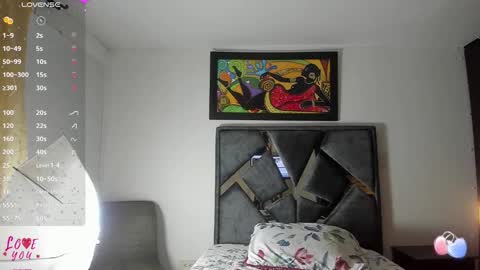 Snapshot of vahiolet_smith chatting on October 2025 03:29:02 AM Vahiolet smith online show from October 2025 03:29:02 AM