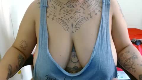 Vah Oliver online show from February 2025 02:52:02 PM