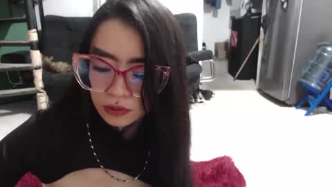 vaiolet online show from October 2025 04:43:02 AM