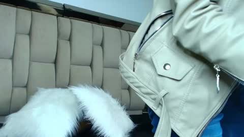 V A I O L E T T  S M I T H online show from January 2026 04:20:02 PM