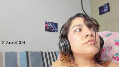 Vaiolet1314 online show from February 2025 12:41:02 PM