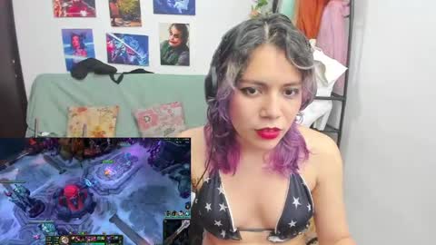 Snapshot of vaioletuwu chatting on May 2026 03:34:01 AM Vaiolet1314 online show from May 2026 03:34:01 AM