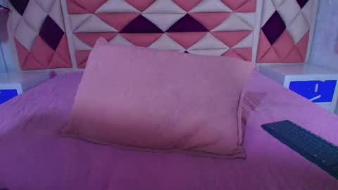 Valentina online show from September 2025 07:24:02 PM