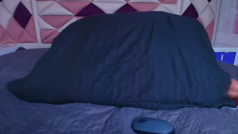 Valentina online show from September 2025 07:13:02 PM