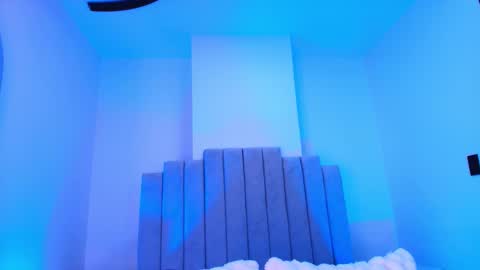 Valentina online show from November 2025 07:34:02 PM