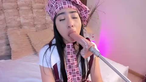 Snapshot of valecute_ chatting on July 2026 08:57:01 PM Vale online show from July 2026 08:57:01 PM