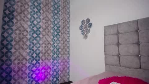 valen_luxxx online show from January 2026 07:59:01 PM