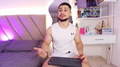 Snapshot of valenssio_moretti chatting on June 2026 01:19:02 AM valenssio_moretti online show from June 2026 01:19:02 AM