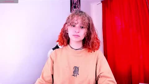 Valentina online show from September 2025 04:39:01 PM