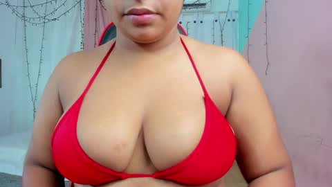 Valentina online show from September 2025 03:41:01 AM