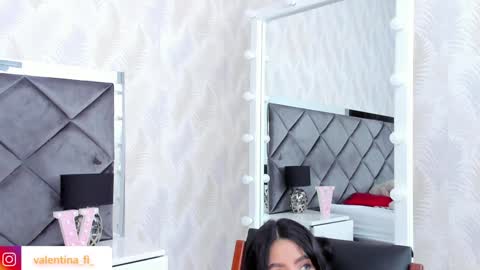 Valentina online show from January 2025 06:09:02 PM