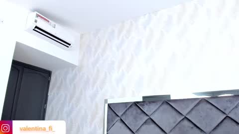 Valentina online show from March 2025 06:22:01 PM