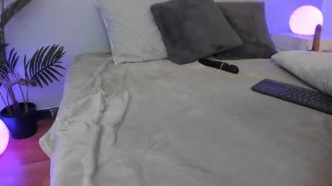 VALENTINA  online show from March 2025 02:52:01 AM