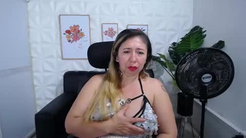 Valentina  online show from February 2025 10:15:02 AM