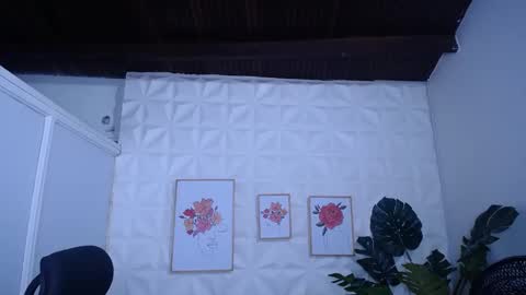 Valentina  online show from September 2025 10:02:02 PM