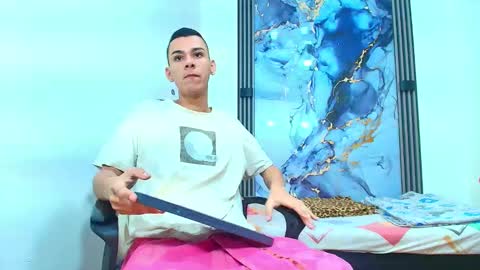 valentina_y_sneiderr online show from February 2026 07:01:02 PM