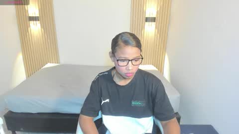 valentinarose4 online show from December 2025 11:15:01 AM