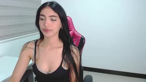 Valentina  online show from April 2026 02:11:01 AM