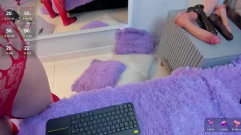 Snapshot of valentine_mia_ chatting on January 2026 07:11:01 PM Mia online show from January 2026 07:11:01 PM