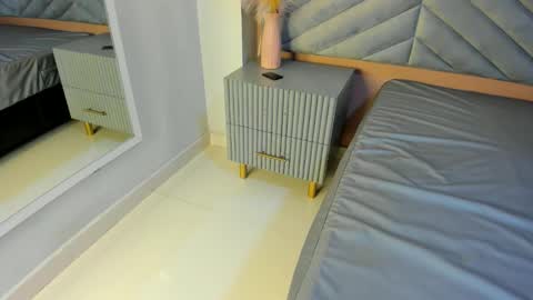 Snapshot of valentine_mia_ chatting on February 2026 07:10:01 PM Mia online show from February 2026 07:10:01 PM