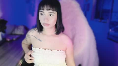 Danielle  Please help me to reach 300 thumbs up online show from May 2026 07:05:02 AM