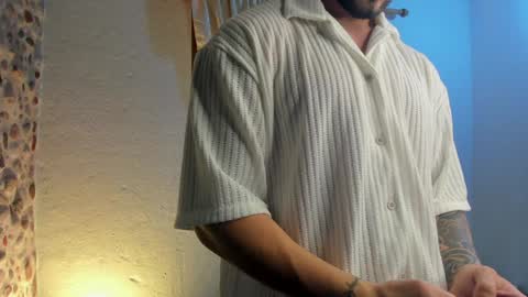 valentino online show from December 2024 11:49:01 PM