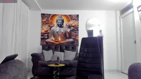 Snapshot of valentino_dossantos chatting on January 2025 01:05:02 AM online show from January 2025 01:05:02 AM