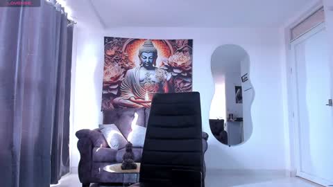 Snapshot of valentino_dossantos chatting on January 2025 08:49:01 PM online show from January 2025 08:49:01 PM