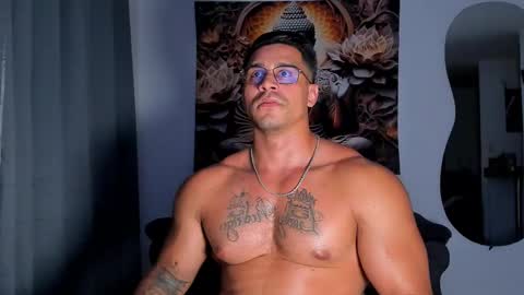 Snapshot of valentino_dossantos chatting on March 2025 12:07:02 AM online show from March 2025 12:07:02 AM