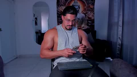 Snapshot of valentino_dossantos chatting on October 2025 08:11:02 PM online show from October 2025 08:11:02 PM