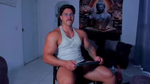 Snapshot of valentino_dossantos chatting on October 2025 02:02:02 PM online show from October 2025 02:02:02 PM