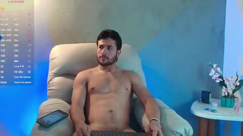 Valentino online show from March 2025 02:04:02 AM