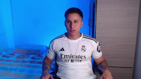 VALENTINO online show from April 2026 10:15:01 PM