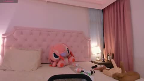 Vale Toro  online show from December 2025 12:13:02 PM