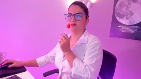 Snapshot of valenvega_ chatting on February 2026 02:59:02 PM VALEN VEGA online show from February 2026 02:59:02 PM