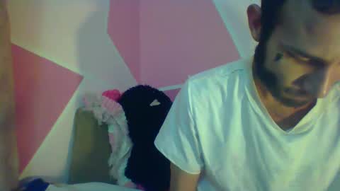 Snapshot of valeri_cove chatting on February 2025 05:57:01 PM Valeri Cove online show from February 2025 05:57:01 PM