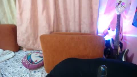 Snapshot of valeri_cove chatting on September 2025 12:46:02 AM Valeri Cove online show from September 2025 12:46:02 AM