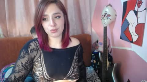 Snapshot of valeri_cove chatting on September 2025 07:12:02 AM Valeri Cove online show from September 2025 07:12:02 AM