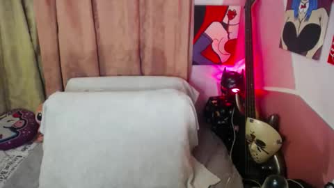 Snapshot of valeri_cove chatting on November 2025 04:11:02 AM Valeri Cove online show from November 2025 04:11:02 AM