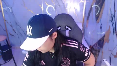 valeri_harpers4 online show from September 2025 12:15:02 PM