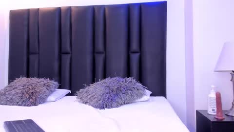 valeri_tafur online show from February 2025 10:51:01 AM