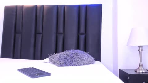 valeri_tafur online show from March 2025 04:55:02 PM