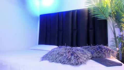 valeri_tafur online show from October 2025 11:02:01 PM