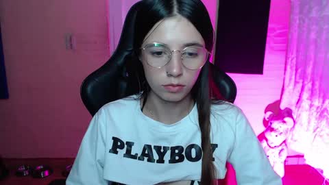   online show from January 2025 04:41:01 AM