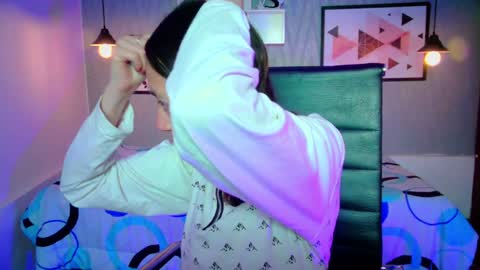 Valeria online show from December 2024 01:24:01 PM