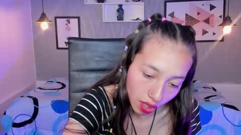 Valeria online show from December 2024 07:00:01 PM