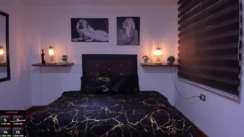 Valeria online show from October 2025 01:53:02 PM