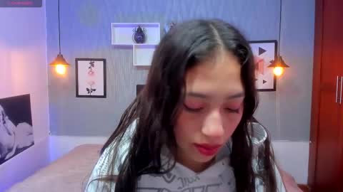 Valeria online show from November 2025 02:17:02 PM